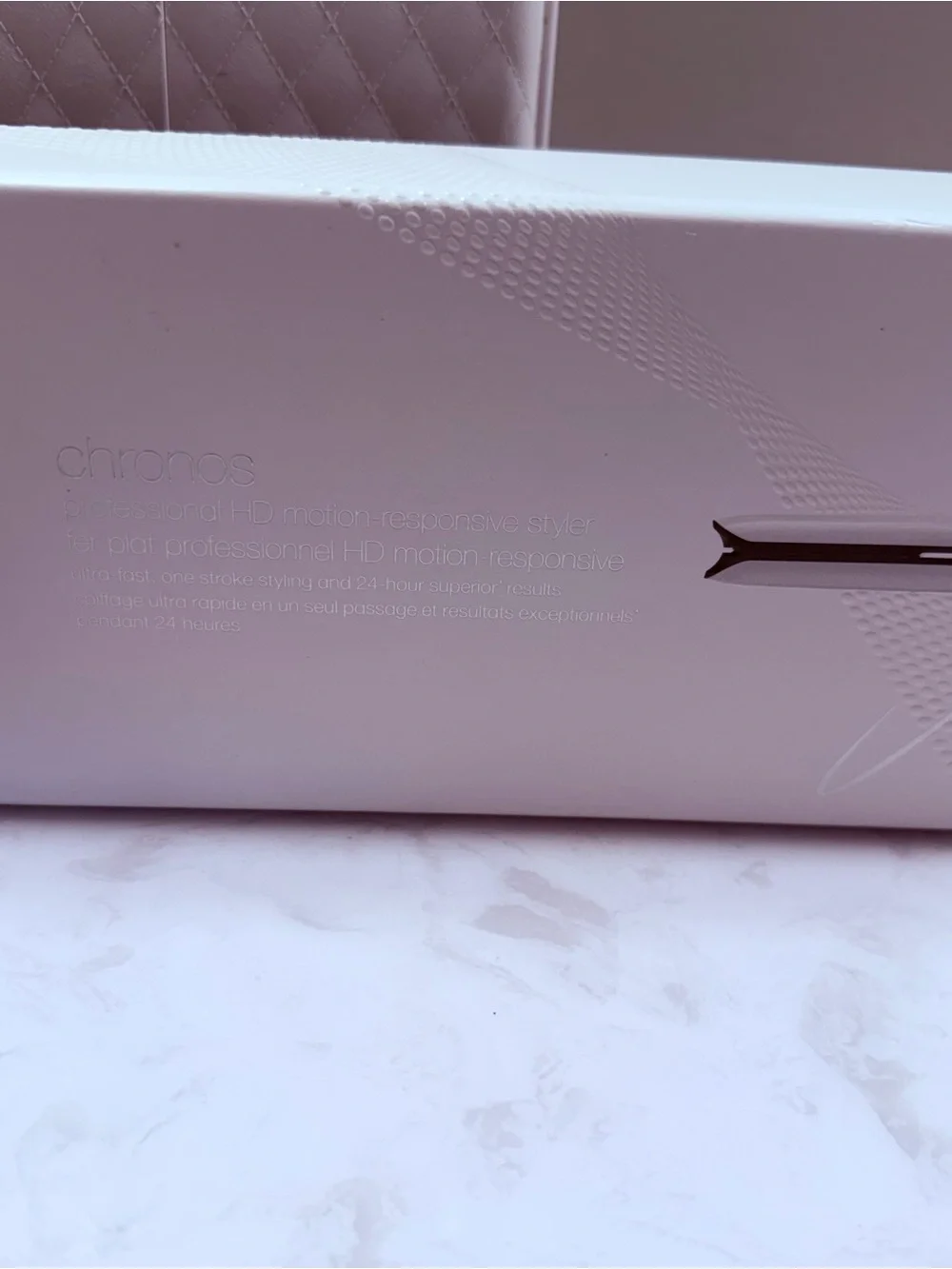 ghd White & Black Ceramic Flat Iron Hair Straightener